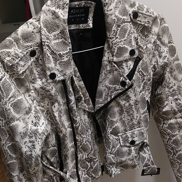 Snakeskin jacket - Picture 3 of 4